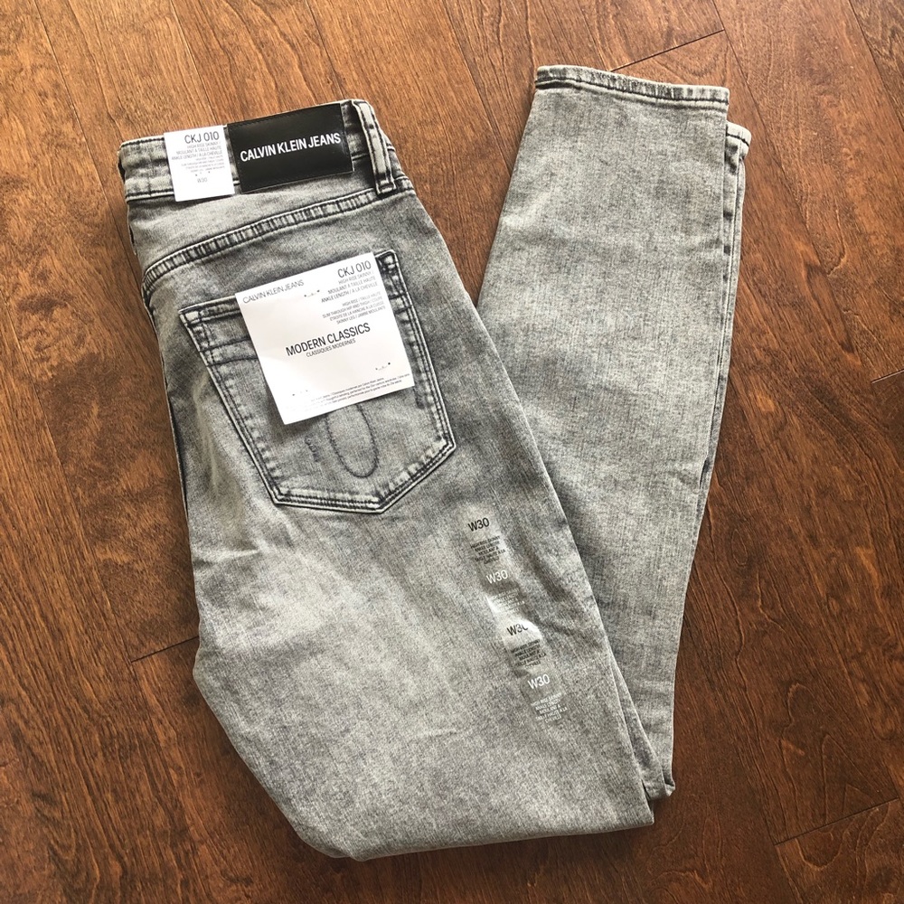 Calvin Klein Modern Classics High Rise Skinny Jean